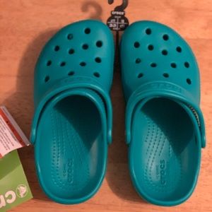 Kids size 11 crocs